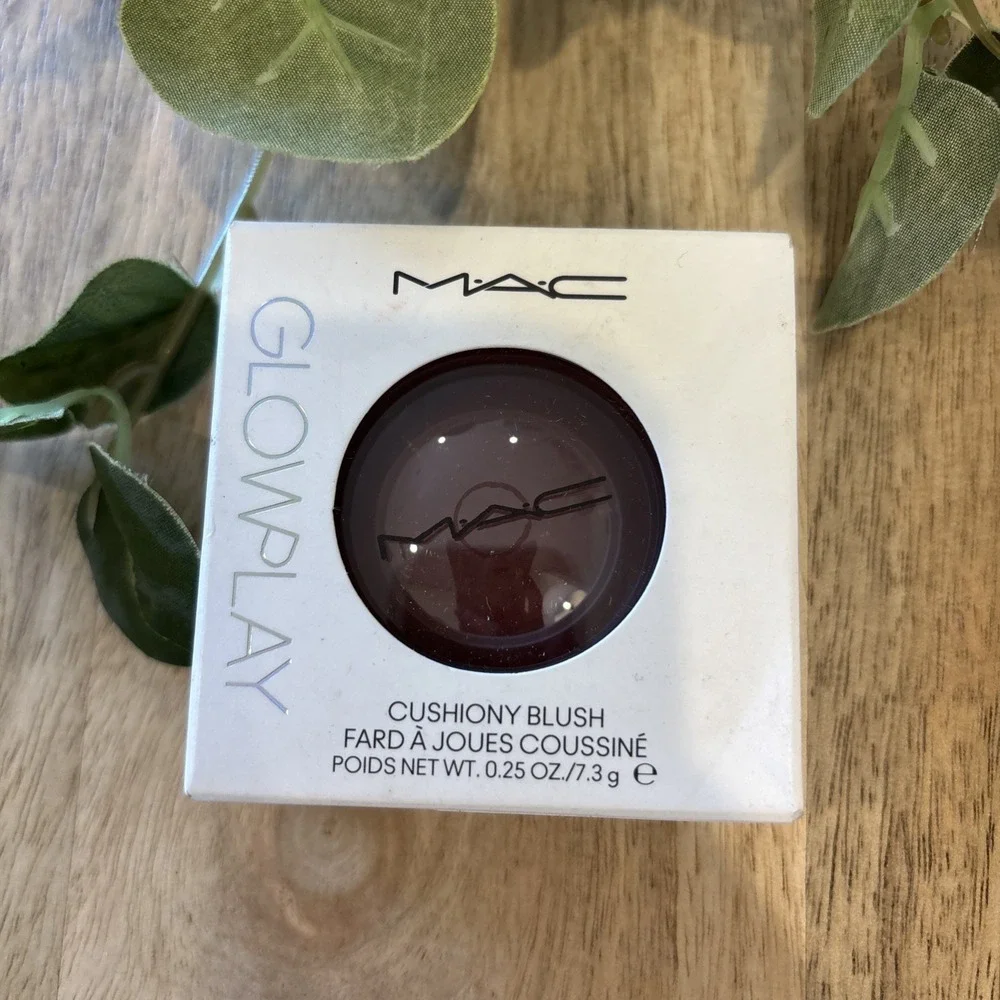 MAC Glow Play Cushiony Blush - 0.25 oz Big Diva Energy